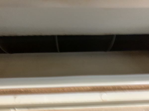 横浜市保土ヶ谷区にて製造から15年のエアコンクリーニング