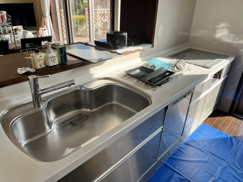 キッチンのクリーニング（キッチン台・シンク・コンロ・魚焼きグリル）